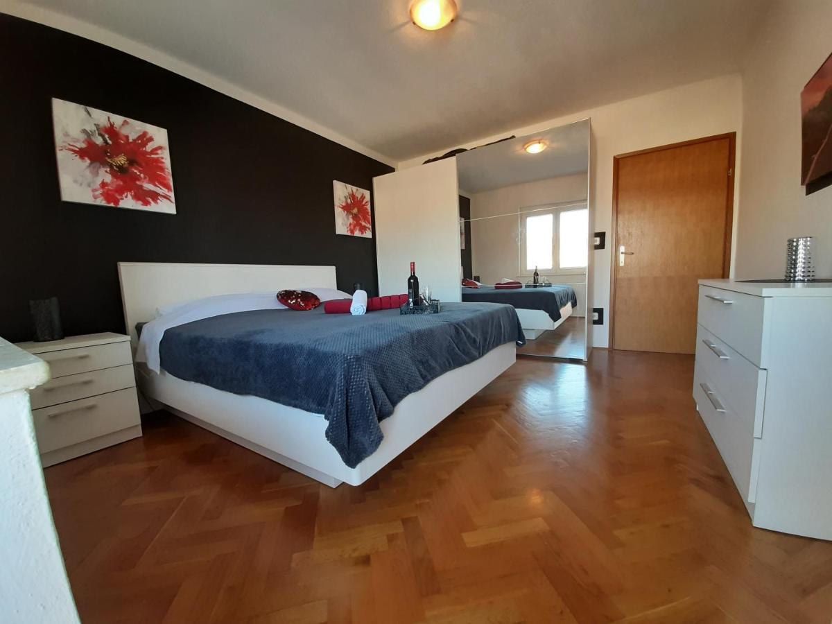 Ferienwohnung Family Time Split Exterior foto